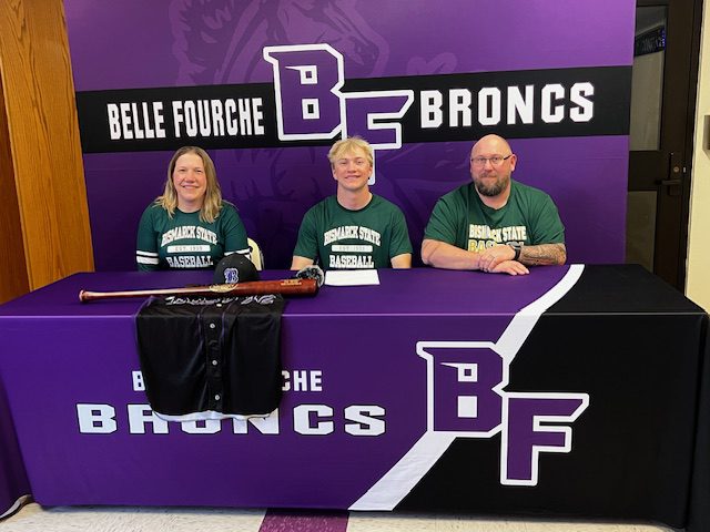 Nolan Wahlfeldt Signs Letter of Intent To Play Baseball for Bismark ...